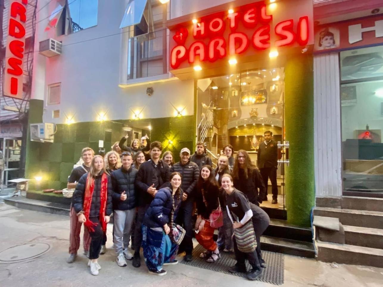 Hotel Pardesi Haridwār Exteriör bild